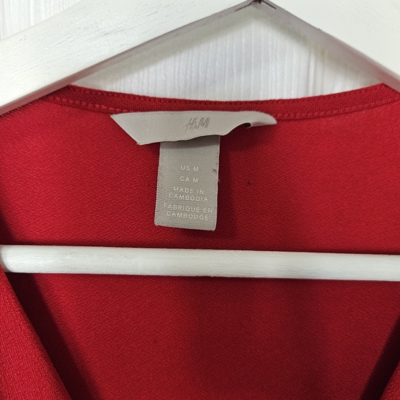 Red wrap dress - Picture 3 of 6